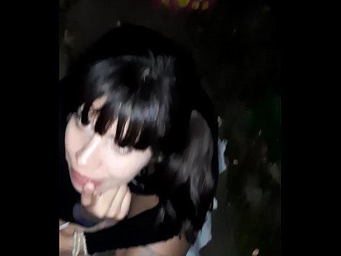 ❤️ Fit-triq pene minfuħ bi skambju għal kandju ️ Porno f'mt.yourxxxvideos.ru ❌❤